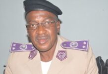 Douanes: le Général Toumani Sangaré limogé et 123 officiers envoyés à la retraite