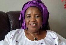 Doussou Condé à propos d’Ibn Chambas: «C’est le même qui défilait à Conakry pendant que le FNDC enterrait les morts»