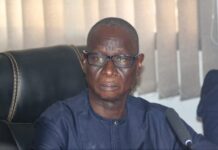 Suspension de Charles Wright: le Barreau de Guinée apporte son soutien au procureur général de Conakry