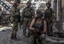 Guerre en Ukraine : Les Ukrainiens continuent de céder du terrain près de Lyssytchansk