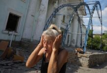 Guerre en Ukraine : Kiev attaque des plateformes de forage russes au large de la Crimée