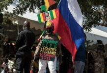 Tierno Monénembo – Mali, péril en la demeure !