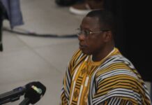 Evénements du 28 septembre 2009 : Dadis pointe un doigt accusateur vers Alpha, Sékouba et Toumba