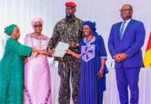 Cadre de dialogue inter-guinéen: le rapport remis au président de la transition