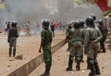 Manif du FNDC: des blessés, des arrestations et des activités paralysées par endroits