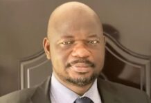 Transition guinéenne: le coordinateur du FNDT favorable à la dissolution des partis politiques