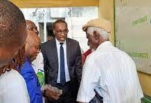 Sécurité sociale: la CNSS propose le paiement des pensions de retraite par virement bancaire ou Orange money