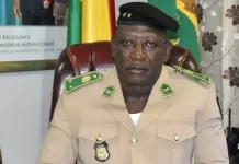 Décès du général Mohamed Diané: l’hommage d’Alpha Condé à l’ancien chef d’état-major de l’armée de terre