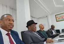 Transition guinéenne: les Forces vives rencontrent des émissaires de l’ONU