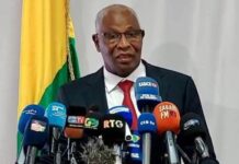 Fermeture des médias privés : ce qu’en pense le PM Amadou Oury Bah