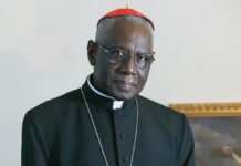 Succession du pape François : le message de soutien du président Doumbouya au Cardinal Robert Sarah