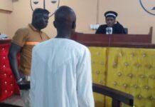 TPI de Kaloum : la comparution de Oumar Keïta, poursuivi pour rébellion et refus d’obtempérer