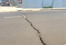Conakry : Le débat persiste autour des mystérieuses fissures signalées à Nongo